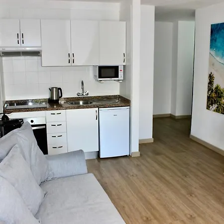 Modern 1bdr *