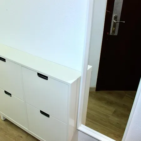 Modern 1bdr Apartamento *